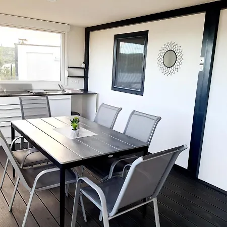 Holiday home Mobile Tina *