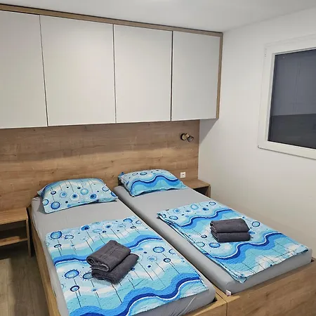 Holiday home Mobile Tina