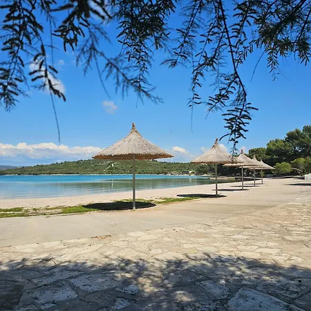 Holiday home Mobile Tina *