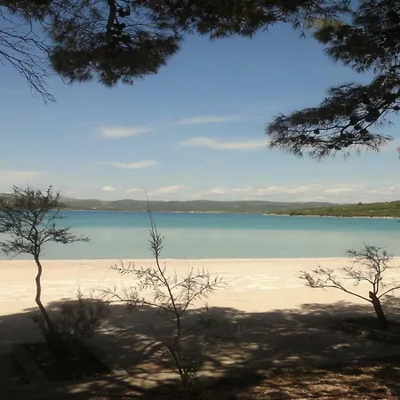 Holiday home Mobile Tina *